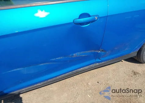 2014 Ford Focus Se z USA, uszkodzony, nr VIN 1FADP3F23EL344523